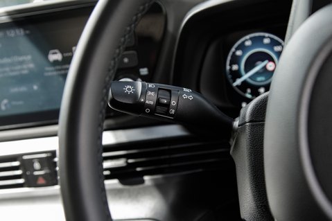 Hyundai BAYON T-GDI SE CONNECT DCT MHEV 17