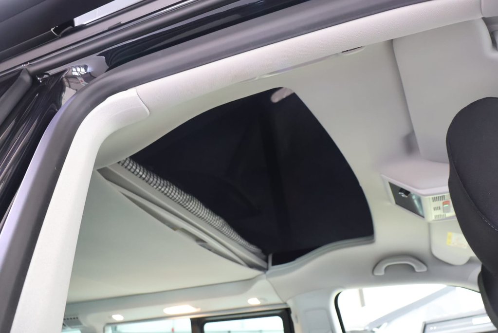 Volkswagen California OCEANI 4MOTION DSG HUGE SPEC VERY RARE  5 YEAR WARRANTY FROM NEW  4 BERTH 46