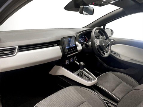 Renault Clio 1.6 E-TECH Techno Hatchback 5dr Petrol Hybrid Auto Euro 6 (s/s) (145 ps) 15
