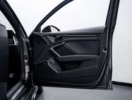 Audi RS3 2.5 TFSI Carbon Vorsprung Saloon 4dr Petrol S Tronic quattro Euro 6 (s/s) ( 16