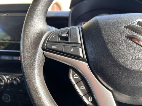 Suzuki Ignis SZ-T DUALJET MHEV 30