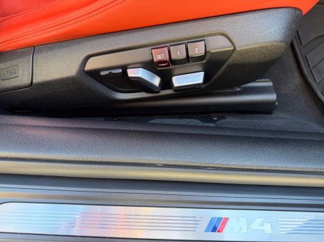 BMW M4 M4 COMPETITION 29