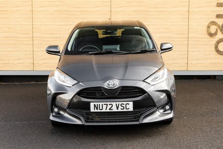 Toyota Yaris DESIGN FHEV