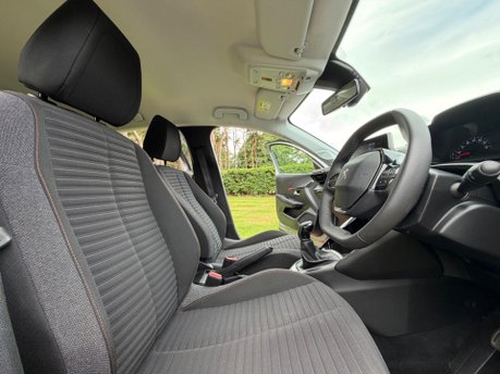 Peugeot 208 PURETECH ACTIVE PREMIUM PLUS S/S 14