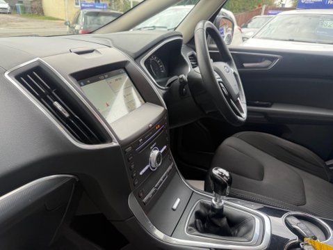 Ford S-Max 2.0 TDCi Titanium Euro 6 (s/s) 5dr 15