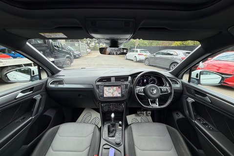 Volkswagen Tiguan R LINE TDI BMT 4MOTION DSG - PAN ROOF - APPLE CAR PLAY -ADAPTIVE CRUISE 14