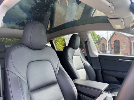Tesla Model Y ModeL Y Long Range AWD 4WD 5dr 19