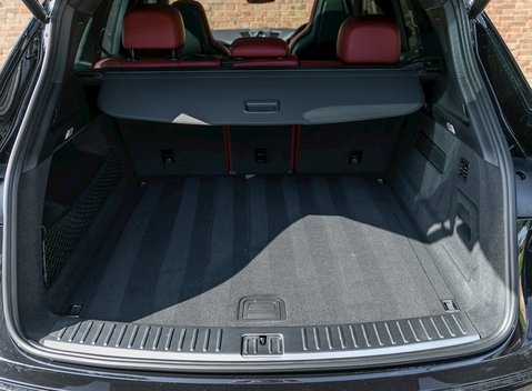 Porsche Cayenne Turbo 29