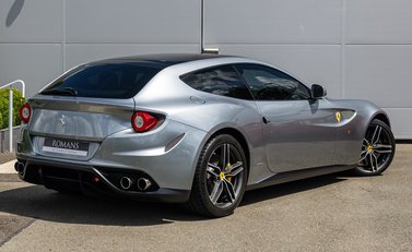 Ferrari FF 4