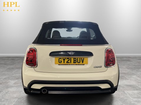 Mini Convertible 1.5 Cooper Exclusive Convertible 2dr Petrol Steptronic Euro 6 (s/s) (136 ps 6