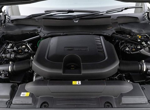 Land Rover Range Rover Sport HST 32