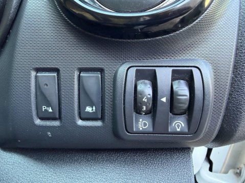 Vauxhall Vivaro 1.6 CDTi 2900 Sportive Panel Van 5dr Diesel Manual L2 H1 Euro 6 (120 ps) 35