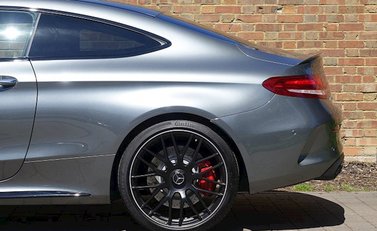 Mercedes-Benz C Class C63 S Coupe 5