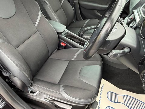 Volvo V40 2.0 T2 Momentum Edition Euro 6 (s/s) 5dr 12