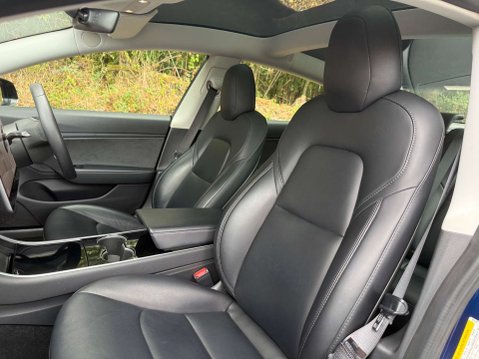Tesla Model 3 Model 3 Performance AWD 4WD 4dr 24