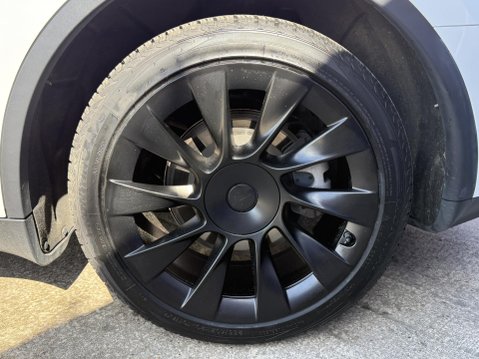 Tesla Model Y (Dual Motor) Long Range SUV 5dr Electric Auto 4WDE (384 bhp) 16