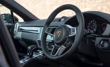 Porsche Cayenne Coupé 11