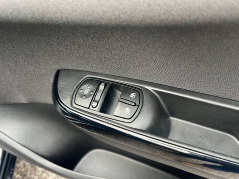 Vauxhall Corsa 1.4i ecoTEC Energy Auto Euro 6 5dr 33