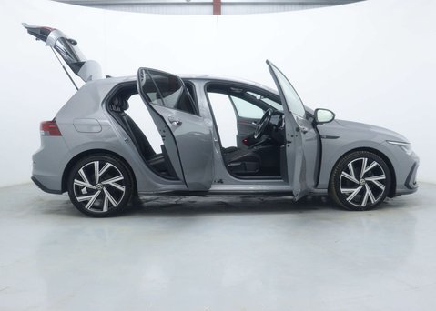 Volkswagen Golf 1.5 eTSI MHEV R-Line Hatchback 5dr Petrol Hybrid DSG Euro 6 (s/s) (150 ps) 60