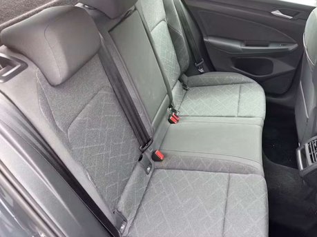 Volkswagen Golf 1.5 eTSI MHEV Life Hatchback 5dr Petrol Hybrid DSG Euro 6 (s/s) (150 ps) 24