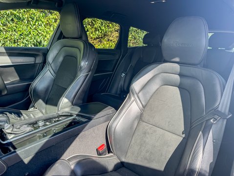 Volvo V90 2.0 D4 R-Design Plus Estate 5dr Diesel Auto Euro 6 (190 ps) 8