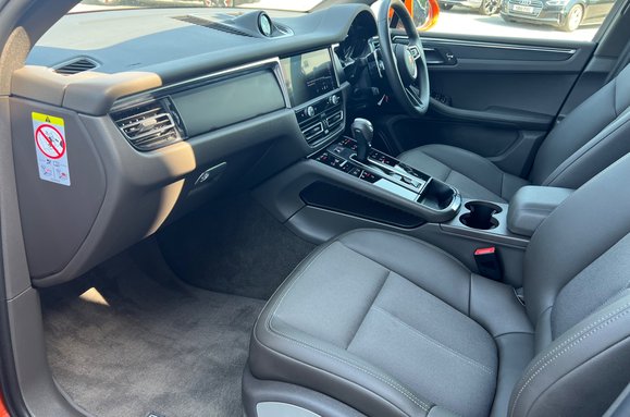 Porsche Macan PDK 41
