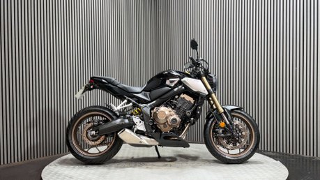 Honda CB650R 2020 NEO SPORT CAFE 9K MODERN CLASSIC 650CC 4