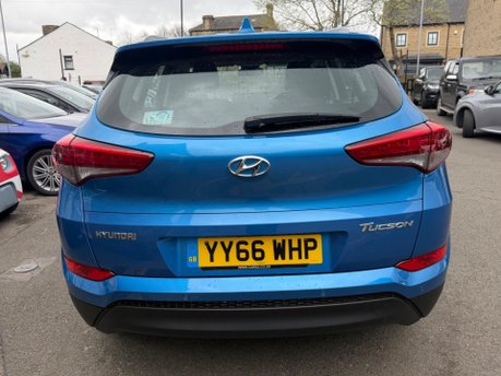 Hyundai TUCSON CRDI SE NAV BLUE DRIVE 7