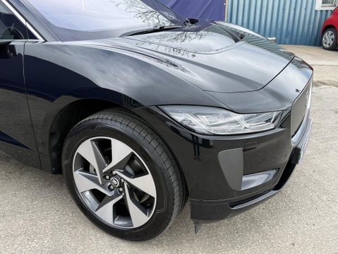 Jaguar I-Pace 400 90kWh R-Dynamic SE Black SUV 5dr Electric Auto 4WD (400 ps) 13
