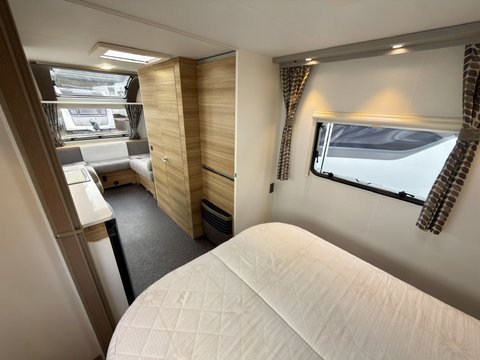 Adria Altea 552 Up Trent  23