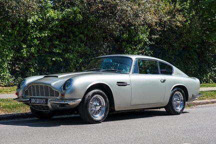 Aston Martin DB6 Mark II 1