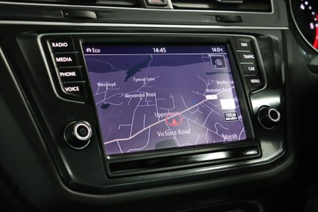 Volkswagen Tiguan SE NAV TDI BMT 4MOTION 38