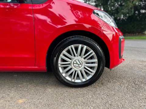 Volkswagen Up MOVE UP TECH EDITION 22