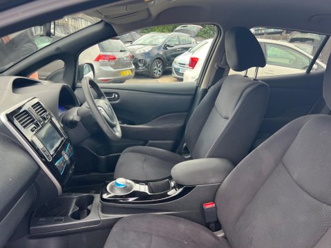 Nissan LEAF 30kWh Acenta Auto 5dr 18