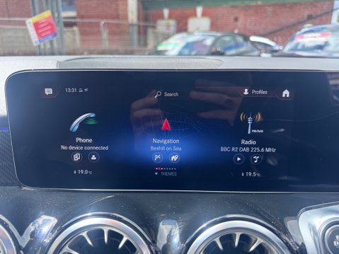 Mercedes-Benz GLB GLB 220 D 4MATIC AMG LINE PREMIUM PLUS 19