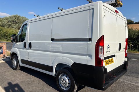 Citroen Relay 33 L1H1 X 120 ps BlueHdi Panel Van - Racking & Invertor 6
