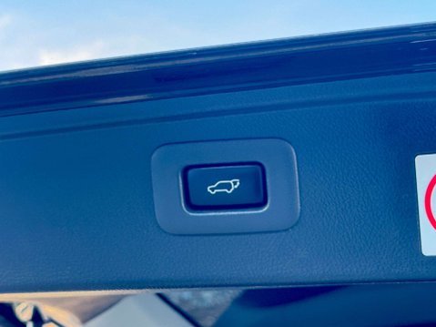 Toyota Vellfire 2.4+GOLDEN EYES+GRADE 4B+FRESH IMPORT+ 83