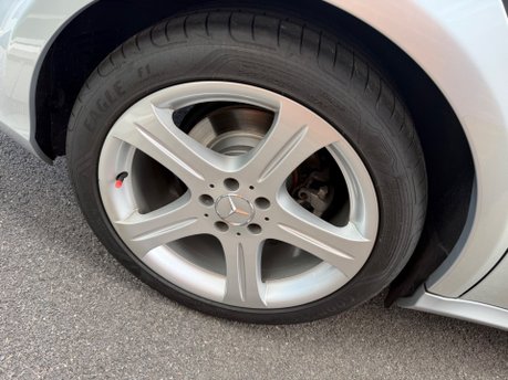 Mercedes-Benz CLS CLS320 CDI 39