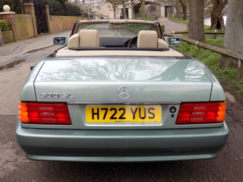 Mercedes-Benz SL Series 500SL-32 12