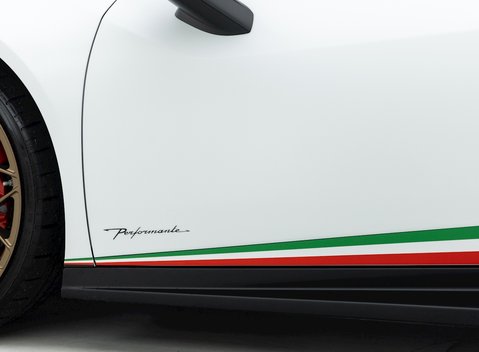 Lamborghini Huracan LP640-4 Performante 21