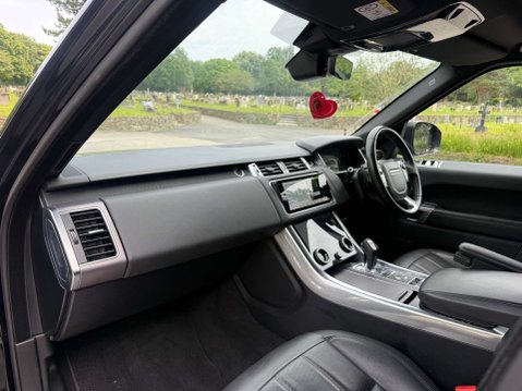 Land Rover Range Rover Sport 3.0 Range Rover Sport HSE SDV6 Auto 4WD 5dr 12