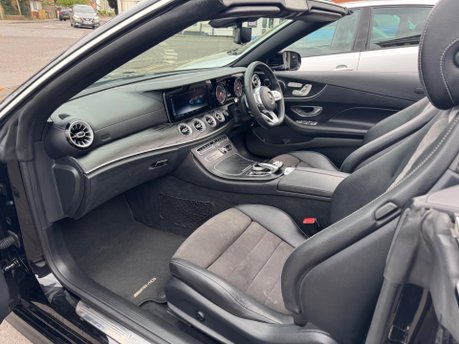 Mercedes-Benz E Class E 220 D AMG LINE PREMIUM 9