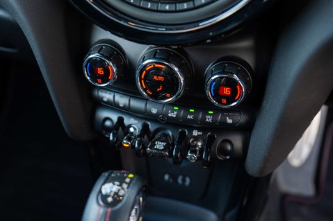 Mini Hatch 2.0 John Cooper Works Auto 3dr 10