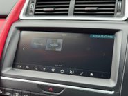 Jaguar E-Pace R-DYNAMIC HSE 31