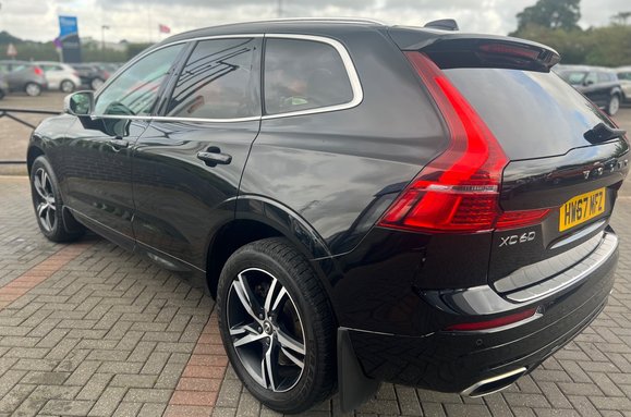 Volvo XC60 T5 R-DESIGN AWD PETROL AUTO 9