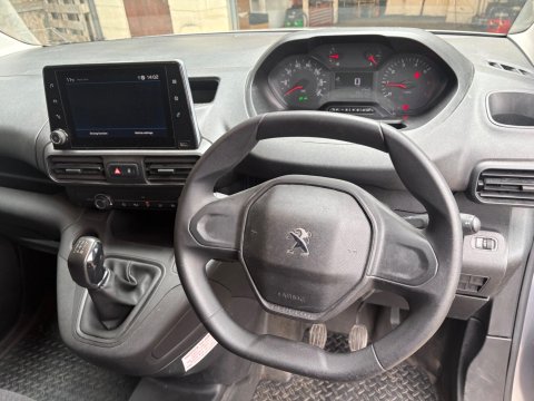 Peugeot Partner BLUEHDI PROFESSIONAL L1 2