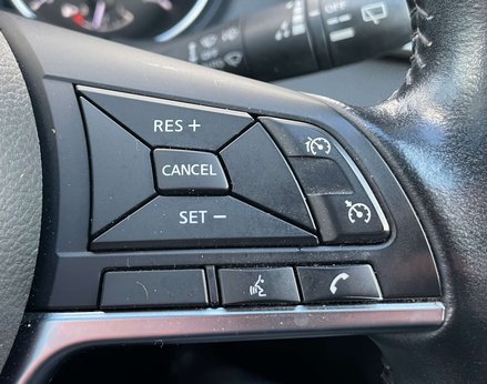 Nissan Qashqai 1.3 Qashqai N-Connecta DiG-T 5dr 52