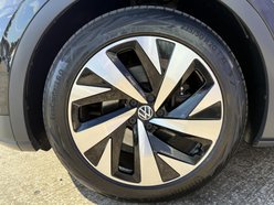 Volkswagen Id.4 Pro Performance 77kWh Family SUV 5dr Electric Auto (204 ps) 18