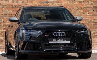 Audi RS6 Avant Performance 1