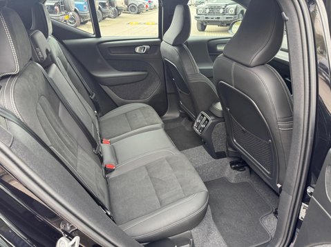 Volvo XC40 B4 PLUS 48